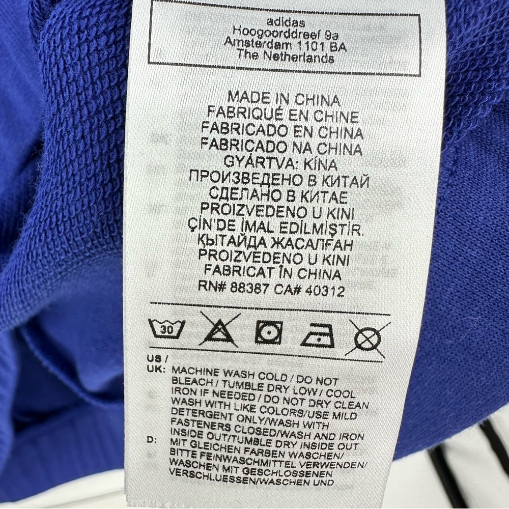 Adidas NWT Trae Young Windbreaker Track
Jacket Victory Blue Size M - Picture 11 of 13